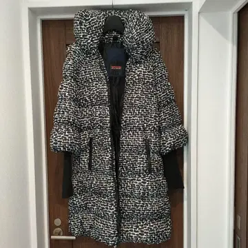 미사용 SPOOM 다운 자켓