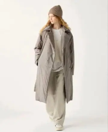 새상품급 UNIQLO 다운 벨티드 롱 코트 XS