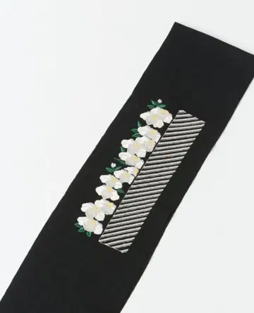 새상품 후리후 자수 장식용 깃 [ 사선 동백 ]