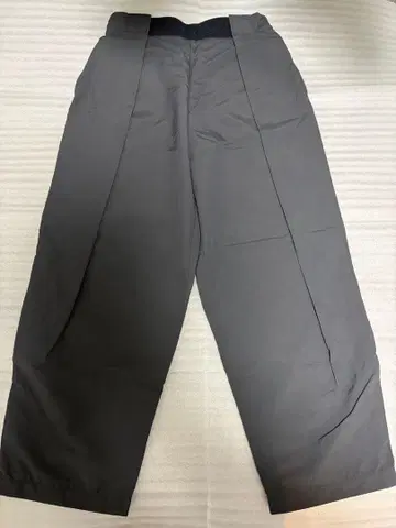 relax fit 와이드 팬츠 새상품급