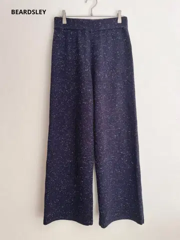 정가 2.2만 비어즐리 네프 니트 팬츠 네이비 이지 팬츠