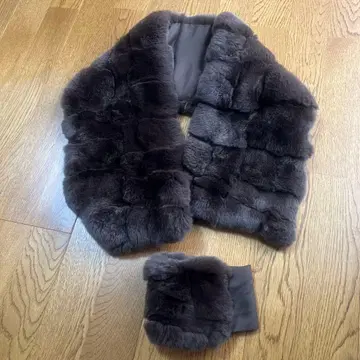 다크 그레이 퍼 스톨과 미니 액세서리 세트 PNC JAL 기내 판매