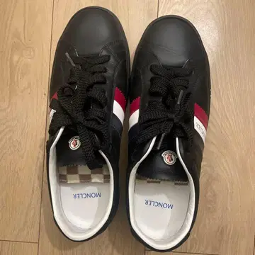 MONCLER 블랙 스니커즈