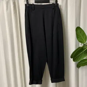 새상품  모유루 테이퍼드 팬츠 블랙 M~L 사이즈