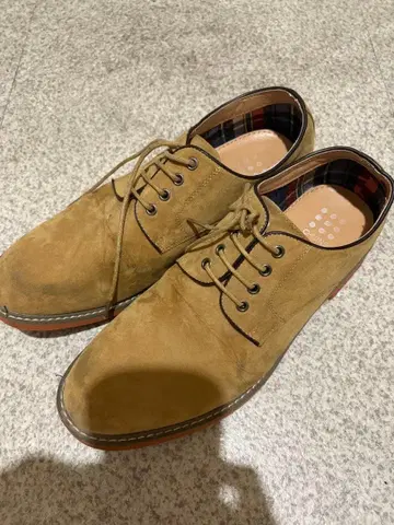 O-NINE 캐주얼 레이스업 슈즈 베이지