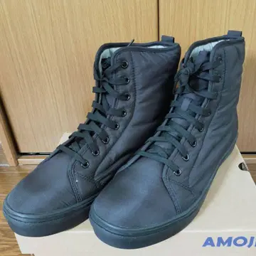 부츠 남성용 28.0 블랙 퀼팅 발수 레이스업 방한 미끄럼 방지