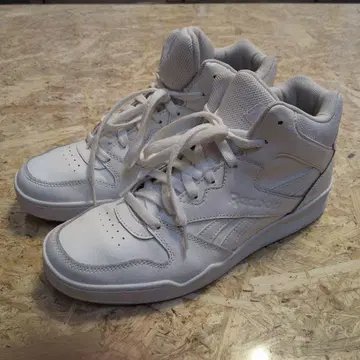 Reebok 하이컷 스니커즈 화이트