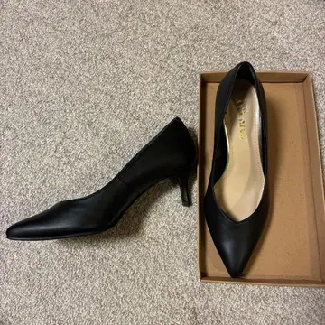 1회 사용 BARCLAY 버클레이 펌프스 23.5cm