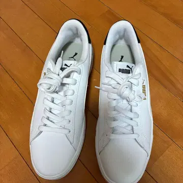PUMA 화이트 스니커즈 26.5cm