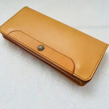 가죽제 베이지 장지갑