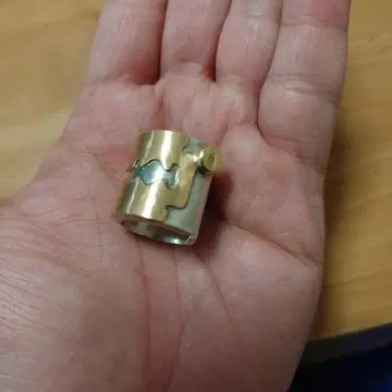 스트롭라이트 반지