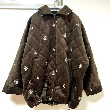 디스코트 umm. 벨로아 자수 퀼팅 자켓