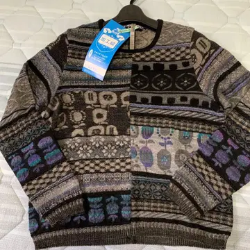 M & kyoko의 스웨터