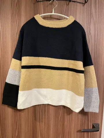 [미사용 새상품] RODEOCROWNS 니트 셋업