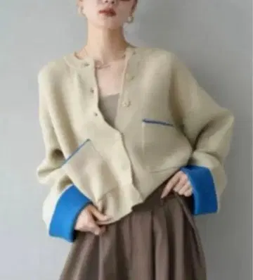 바이컬러 오버 니트 가디건 자켓 아이보리/lumier 같은 형태