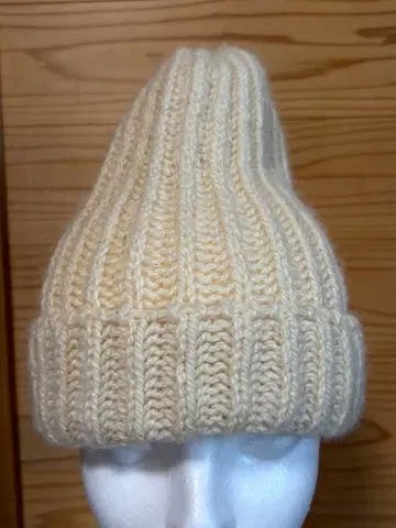 니트 모자 화이트 컬러