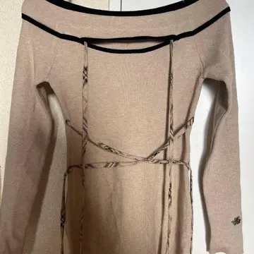 미셸 마카롱 체크 리본 오프숄더 니트 원피스 베이지 프리 사이즈