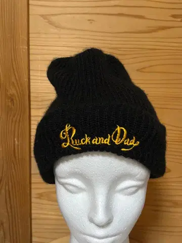 Luck and Dad (럭앤대드) 블랙 니트 모자