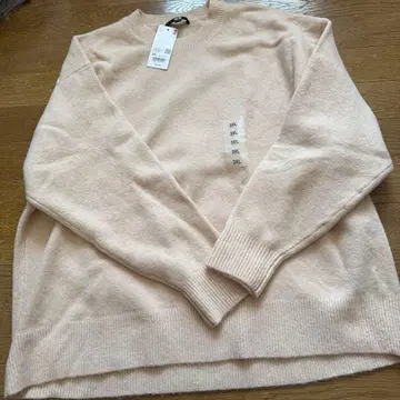 새상품 유니클로 수플레얀 크루넥 스웨터 핑크 3XL