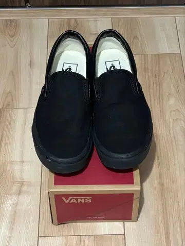 VANS 클래식 슬립온 블랙 24