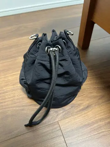 ZARA 테크니컬 패브릭 미니 버킷 백