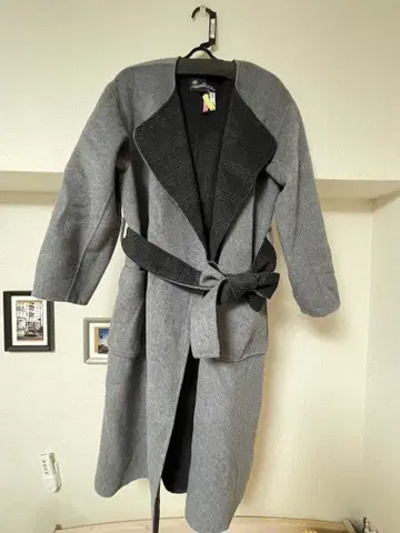 체크 무늬 리버서블 롱 코트 벨트 포함