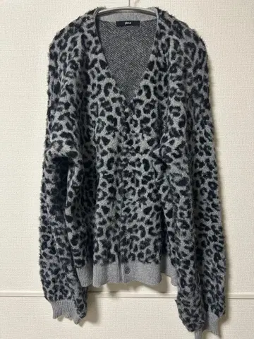 GIBOUS SHAGGY ANIMAL 가디건 M 사이즈