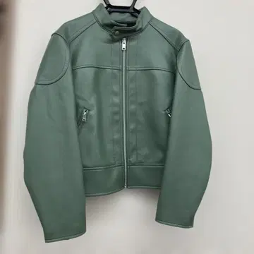 GU and beautiful people