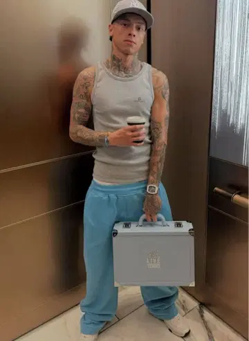 Central Cee 착용 highsociety venice 탱크탑