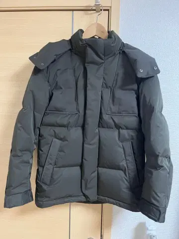 UNIQLO +J 질 샌더 다운 다운 자켓 카키 S 사이즈