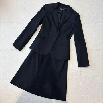 블랙 취업 정장 상하의 A라인 스커트