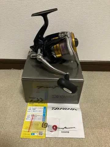 새상품급 중고 타만 몬스터 낚시릴 6000