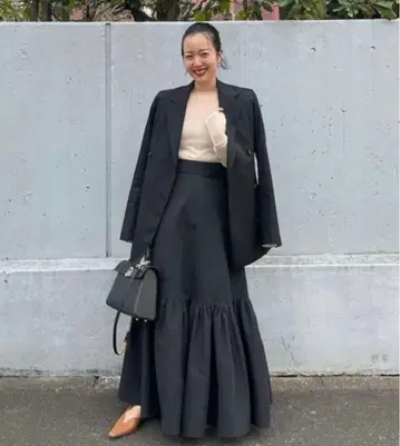 CLANE VOLUME TIERED MAXI SKIRT