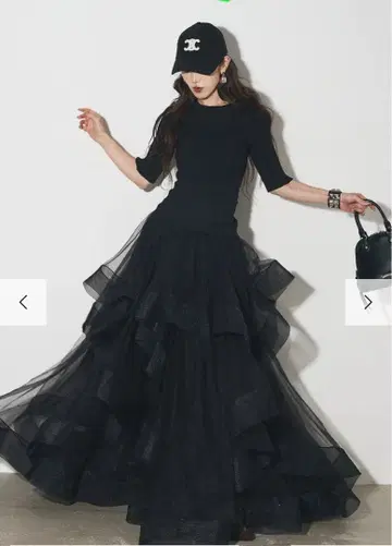 ANDREA&Co. 뷔스티에 니트탑+볼륨 프릴 샤샤 스커트