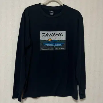 다이와 긴팔 티셔츠