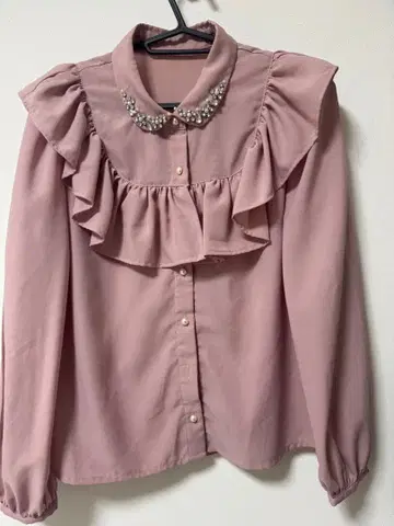 tocco 프릴 비쥬 부착 긴팔 셔츠 핑크