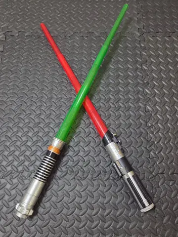 스타 워즈 라이트세이버 2개