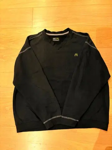 McDonalds 맥도날드 원포인트 로고 자수 트레이닝복