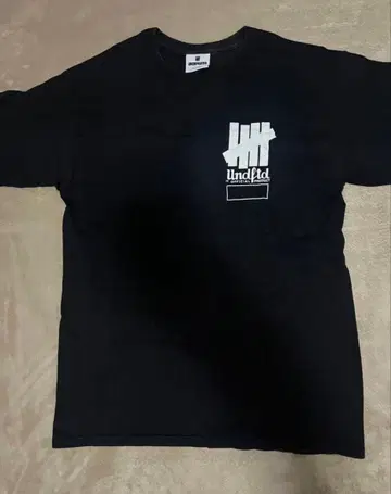UNDEFEATED 블랙 T셔츠 sizeM