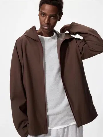 UNIQLO 블록 테크 후드티/3D 컷 다크 브라운 남성용 M