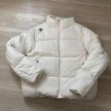 데상트 화이트 다운 자켓 새상품
