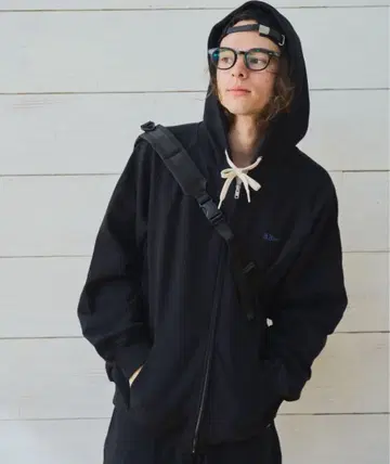 [ 새상품 ] BrokenBase B.Base 로고 후디