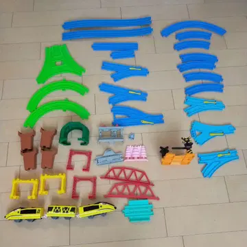 프라레일 레일 부품과 차량 세트