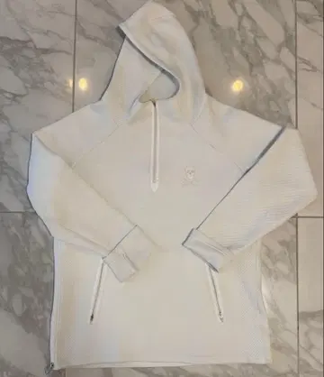 MARK & LONA 후드 부착 스웨터 화이트