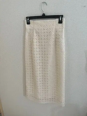 프로포션 자수 타이트 점프 스커트 S 완판템 미인백과 새상품급