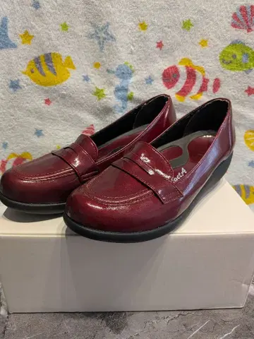 리게타 와인 레드 로퍼 M 사이즈