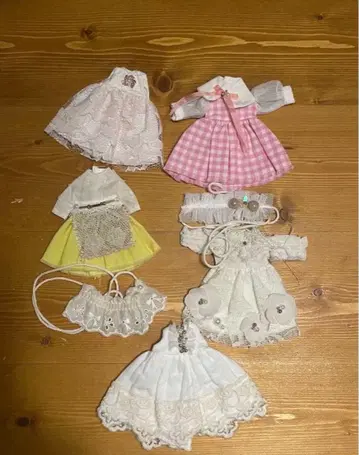 팝마트 브라이스 오비츠 11 작가 의류 아웃핏 드레스 딜러