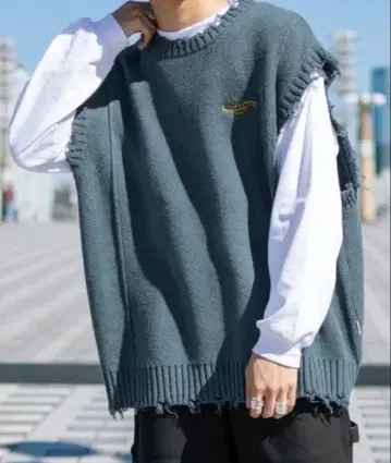 [ Perushu ] 데미지 루즈 니트 베스트