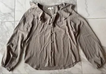 Drawing Numbers 프릴 달린 셔츠 38