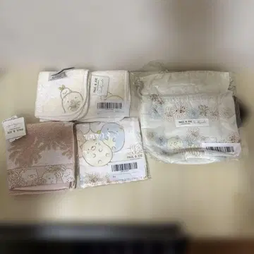 스미코구라시 폴앤조 콜라보